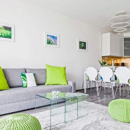 Green Apartman بالاتوليلّي المظهر الخارجي الصورة